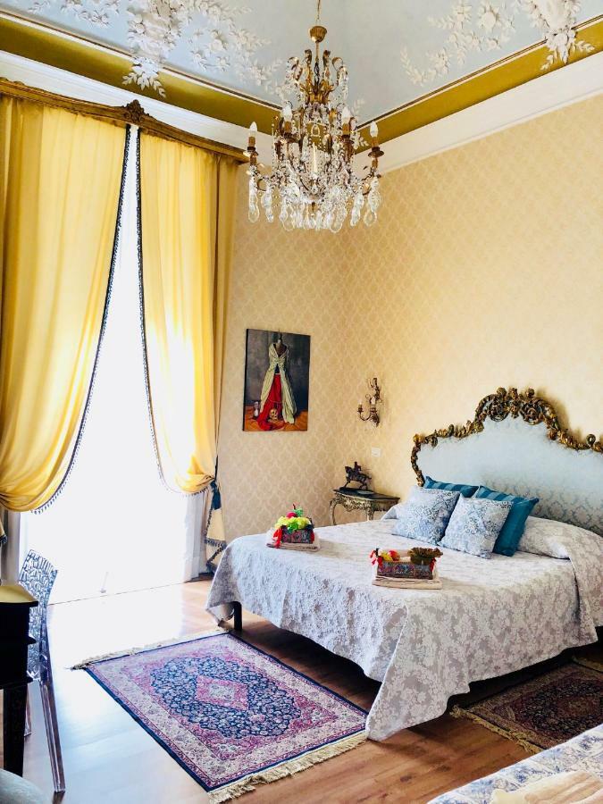 مبيت وإفطار كاتانيا Dimora Umberto المظهر الخارجي الصورة